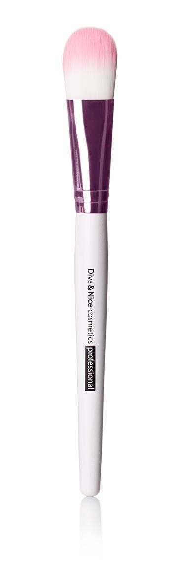 Drogerie a kosmetika - Diva & Nice Štětec na make-up plochý