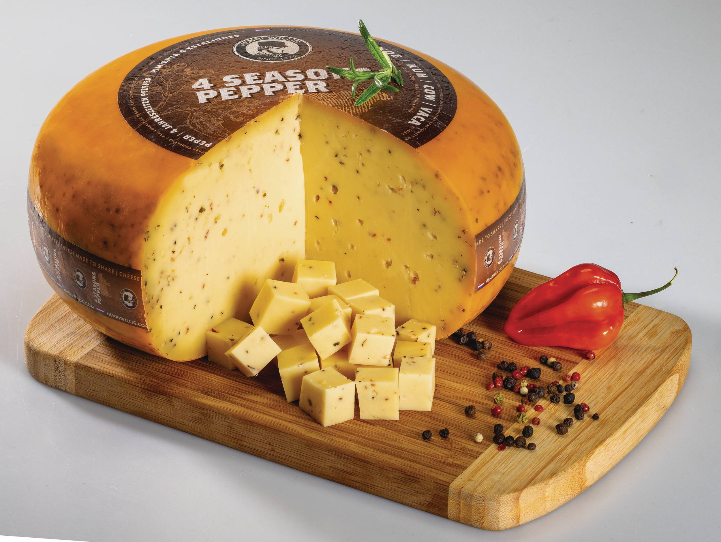 Sýr přírodní zrající pepř/papričky 50% - cca 150 g-0